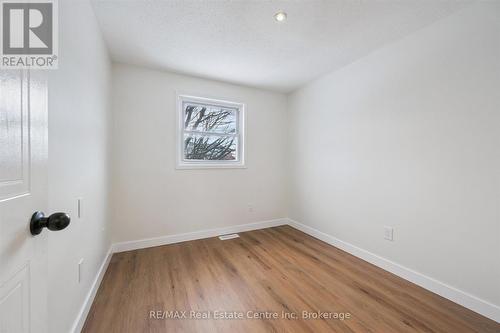 896 Elgin Street N, Cambridge, ON - Indoor Photo Showing Other Room