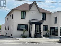 201 - 251 SIMCOE STREET S Oshawa (Central), ON L1H 4H3