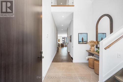 508 Roosevelt Avenue, Ottawa, ON - Indoor Photo Showing Other Room