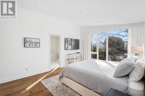508 Roosevelt Avenue, Ottawa, ON - Indoor Photo Showing Bedroom