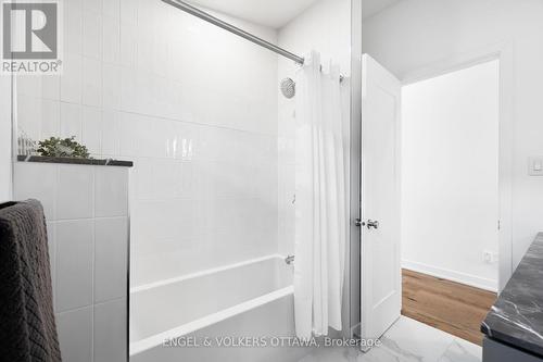 508 Roosevelt Avenue, Ottawa, ON - Indoor Photo Showing Bathroom