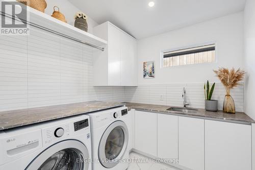 508 Roosevelt Avenue, Ottawa, ON - Indoor Photo Showing Laundry Room
