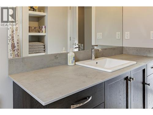 3082 Riesling Way, West Kelowna, BC - Indoor Photo Showing Bathroom