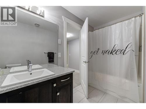 3082 Riesling Way, West Kelowna, BC - Indoor Photo Showing Bathroom