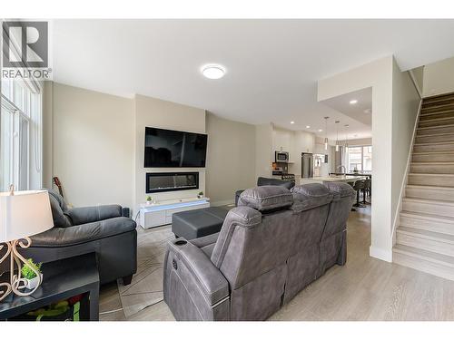Living room - 1164 Black Mountain Drive, Kelowna, BC - Indoor Photo Showing Living Room