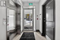 Direct Access down to parking garage - 