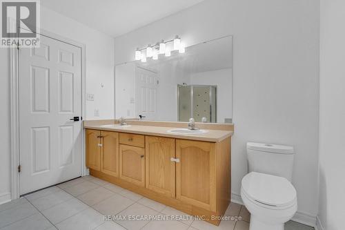 191 Hawkswood Trail, Hamilton, ON - Indoor Photo Showing Bathroom