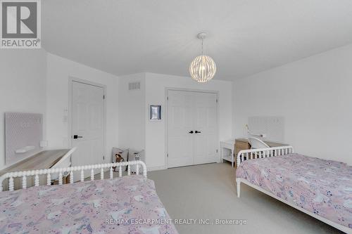 191 Hawkswood Trail, Hamilton, ON - Indoor Photo Showing Bedroom