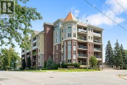 6 PARK STREET Unit# 106  Kingsville, ON N9Y 0E7