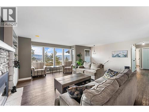 1642 Griffiths Place  West Kelowna, BC V1Z 2T7