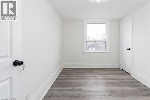 50 Stapleton Avenue, Hamilton, ON - Indoor Photo Showing Other Room