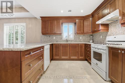 Kitchen window, cabinetry to ceiling & pullouts - 203 - 16 Sullivan Avenue, Thorold (Thorold Downtown), ON - Indoor Photo Showing Kitchen