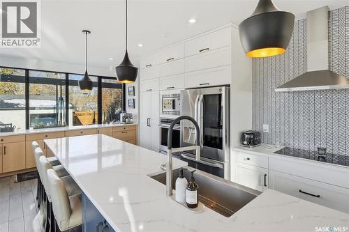 1301 11Th Street E, Saskatoon, SK - Indoor Photo Showing Kitchen With Upgraded Kitchen