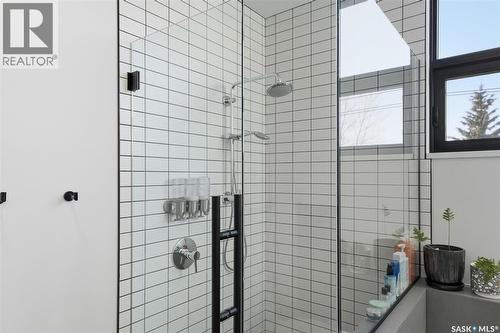 1301 11Th Street E, Saskatoon, SK -  Photo Showing Bathroom