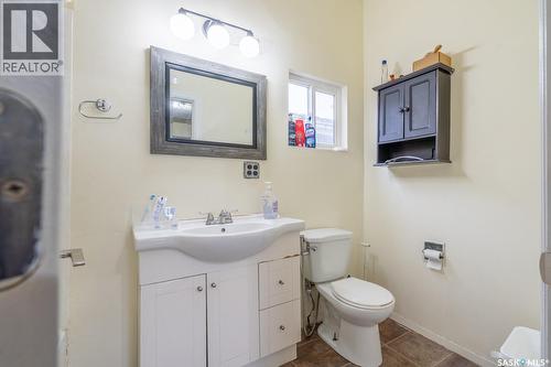 1447 Rae Street, Regina, SK - Indoor Photo Showing Bathroom