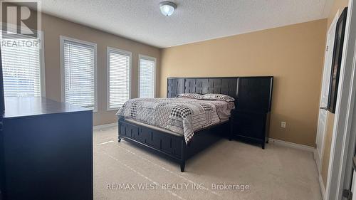 124 Johnson Drive, Shelburne, ON - Indoor Photo Showing Bedroom