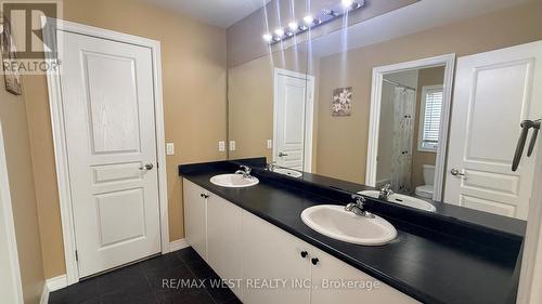 124 Johnson Drive, Shelburne, ON - Indoor Photo Showing Bathroom