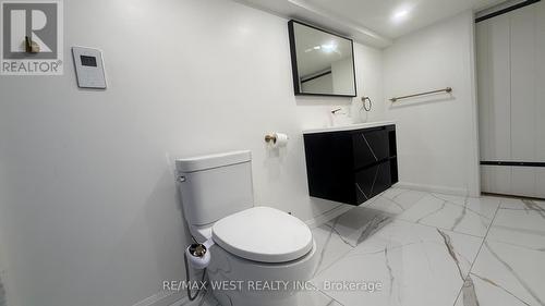 124 Johnson Drive, Shelburne, ON - Indoor Photo Showing Bathroom