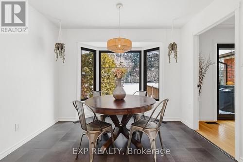 523 Forest Hill Drive, Kitchener, ON - Indoor Photo Showing Dining Room