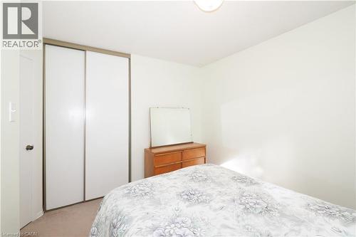197 Wedgewood Drive, Cambridge, ON - Indoor Photo Showing Bedroom