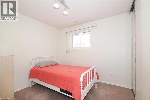 197 Wedgewood Drive, Cambridge, ON - Indoor Photo Showing Bedroom