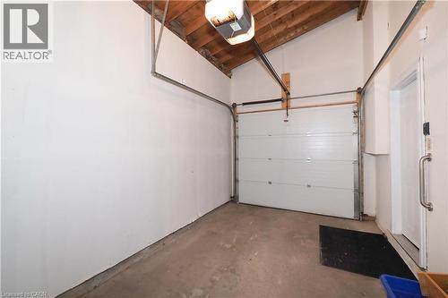197 Wedgewood Drive, Cambridge, ON - Indoor Photo Showing Garage
