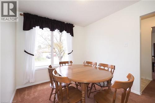 197 Wedgewood Drive, Cambridge, ON - Indoor Photo Showing Dining Room