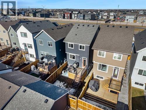 161 Lavender Manor Se, Calgary, AB - Outdoor