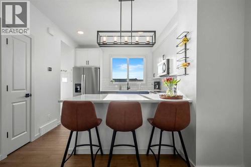 161 Lavender Manor Se, Calgary, AB - Indoor Photo Showing Kitchen