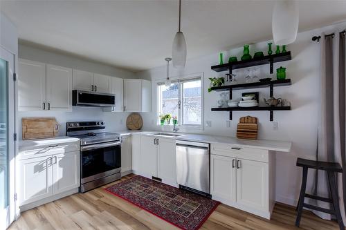 527-1255 Raymer Avenue  Kelowna, BC V1W 3S3