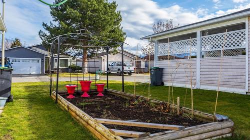 527-1255 Raymer Avenue, Kelowna, BC - Outdoor