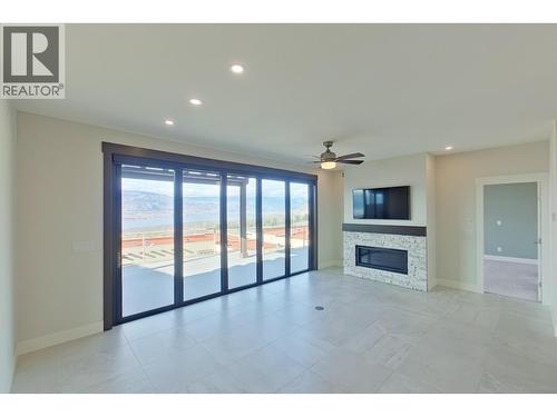 2000 Valleyview Drive Unit# 33, Osoyoos, BC - Indoor With Fireplace