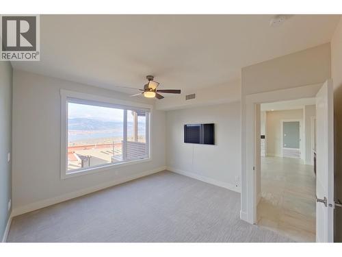 2000 Valleyview Drive Unit# 33, Osoyoos, BC - Indoor Photo Showing Other Room