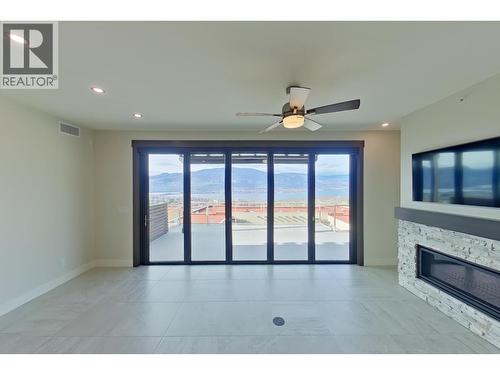 2000 Valleyview Drive Unit# 33, Osoyoos, BC - Indoor With Fireplace