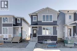 95 Southborough Crescent  Cochrane, AB T4C 3J3