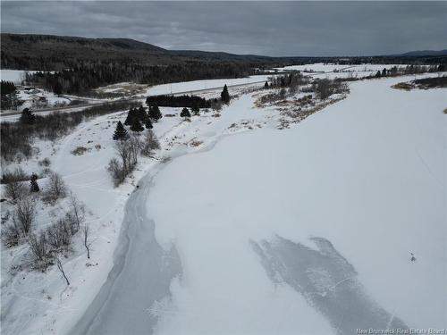 --- Route 385, Maple View, NB 