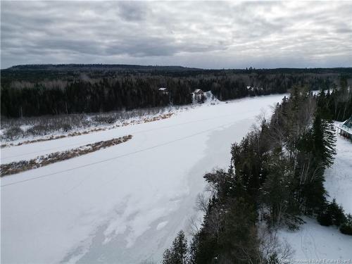 --- Route 385, Maple View, NB 