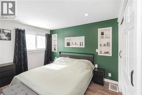 11685 Burnaby Road, Wainfleet, ON - Indoor Photo Showing Bedroom