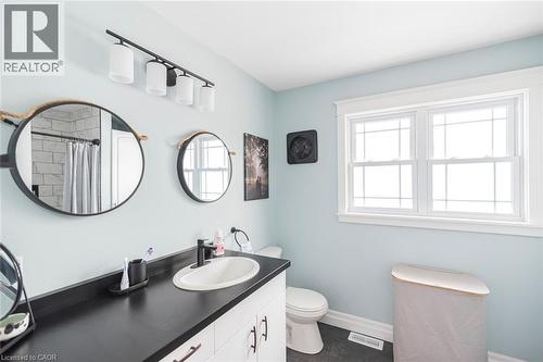 11685 Burnaby Road, Wainfleet, ON - Indoor Photo Showing Bathroom