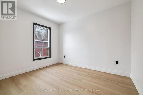 83 Barnesdale Avenue N, Hamilton, ON - Indoor Photo Showing Other Room