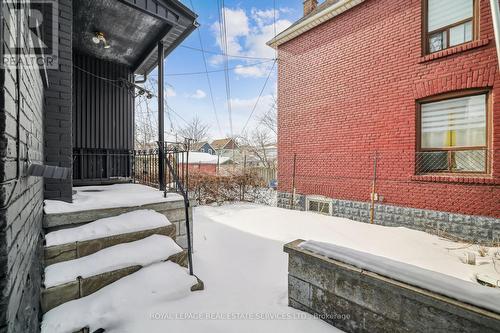 83 Barnesdale Avenue N, Hamilton, ON - Outdoor
