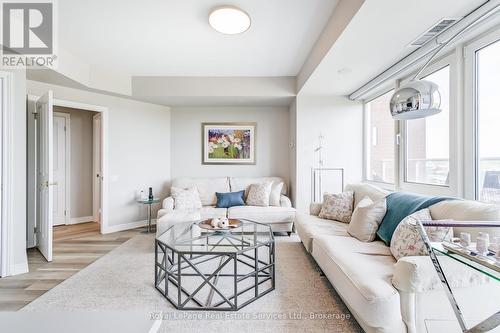 Ph1 - 60 Old Mill Road, Oakville (Oo Old Oakville), ON - Indoor Photo Showing Living Room