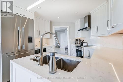 Ph1 - 60 Old Mill Road, Oakville (Oo Old Oakville), ON - Indoor Photo Showing Kitchen With Double Sink With Upgraded Kitchen