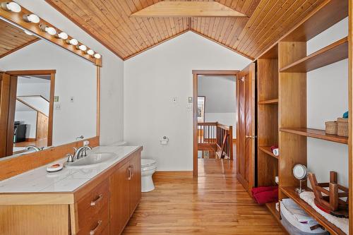 Bathroom - 760 Ch. Du Lac-Bouchette, Sainte-Adèle, QC - Indoor Photo Showing Bathroom
