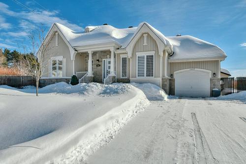 1027 Rue Guindon  Prévost, QC J0R 1T0