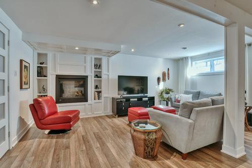 Salle familiale - 1027 Rue Guindon, Prévost, QC 