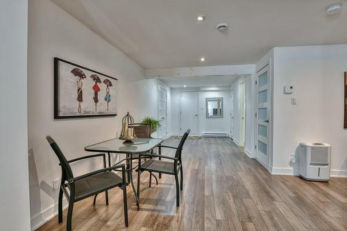 Salle familiale - 1027 Rue Guindon, Prévost, QC 