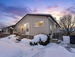 515 McGill Crescent  Thunder Bay, ON P7C 5A7