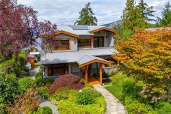580 Meldram Dr  North Saanich, BC V8L 5V8