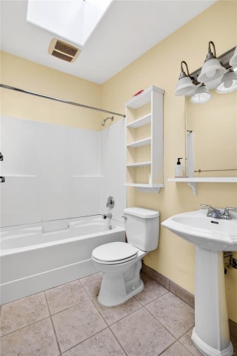 183 Maliview Dr, Salt Spring, BC 